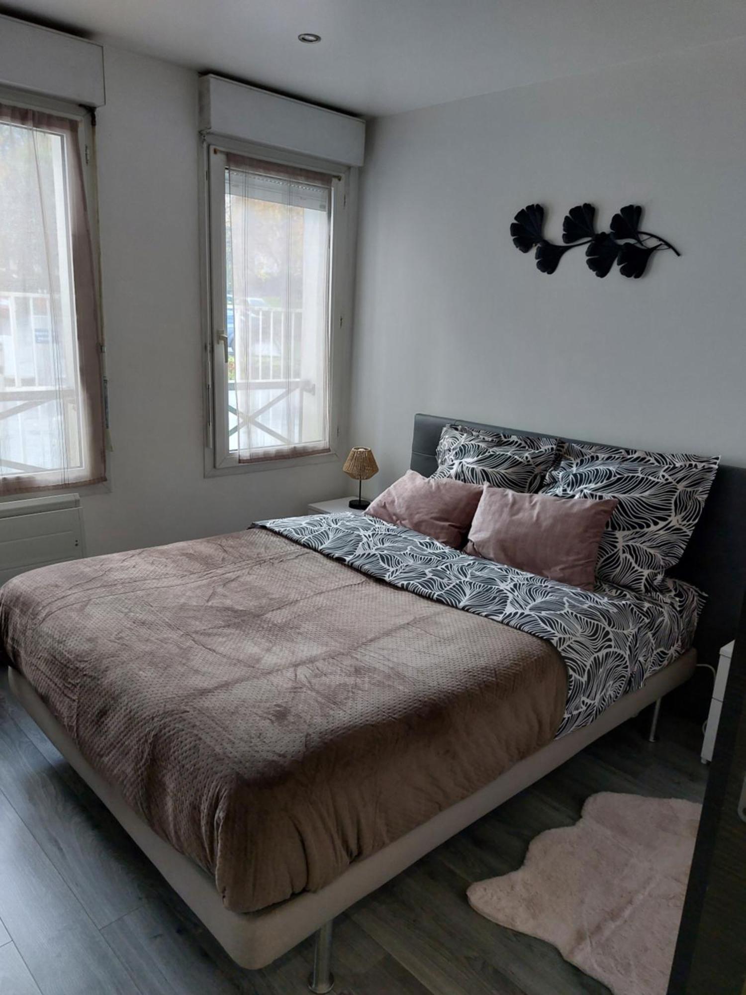 Apartmán The Heynyss'Grace Savigny-sur-Orge Exteriér fotografie